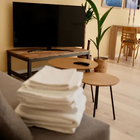 Apartment Boheme-luxury In Carlsberg - With 1 Bedroom *